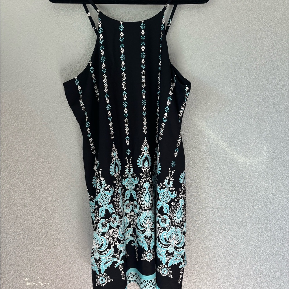 Chic Black and Blue Patterned Mini Dress